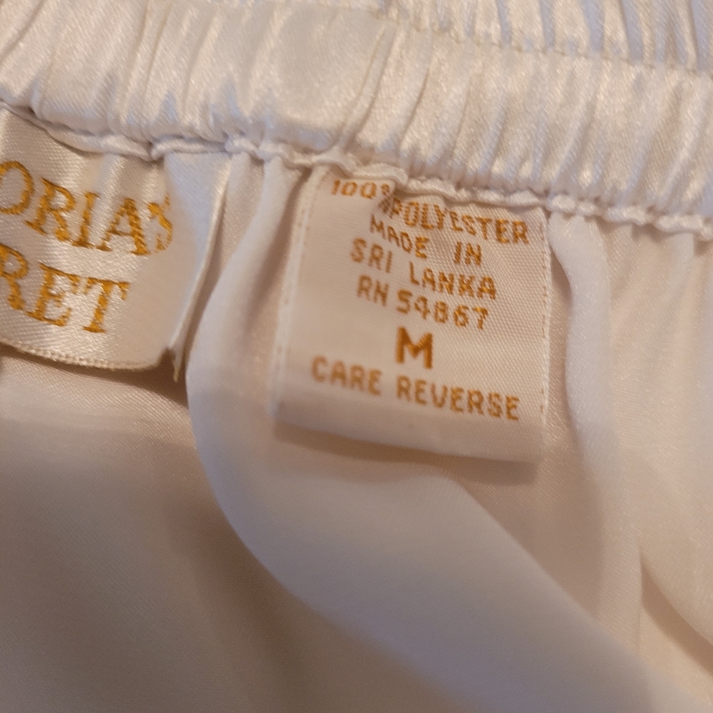 Nwot 2pc Victoria Secret Vintage Gold Label Pajamas size Top Large, Bottom Mediu - Picture 7 of 7